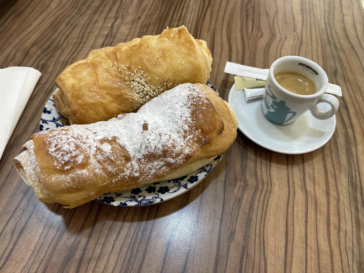 Foto von Cofetaria Edis