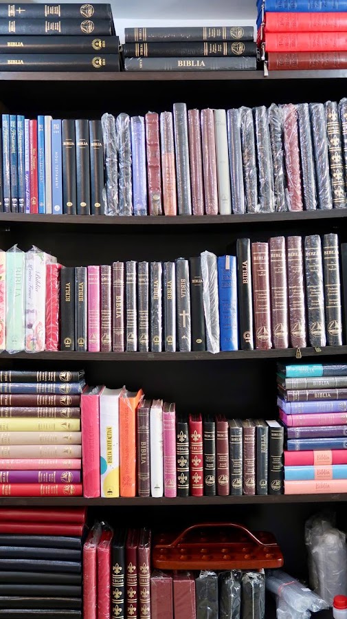 Foto di Editura Isaharus