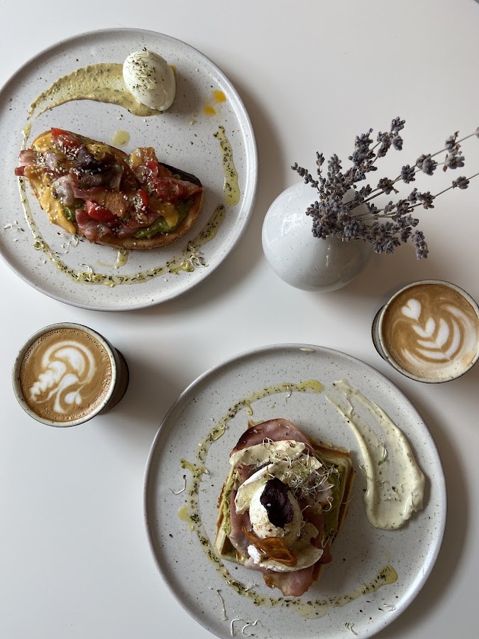Foto von Charlie's Specialty Coffee And Brunch