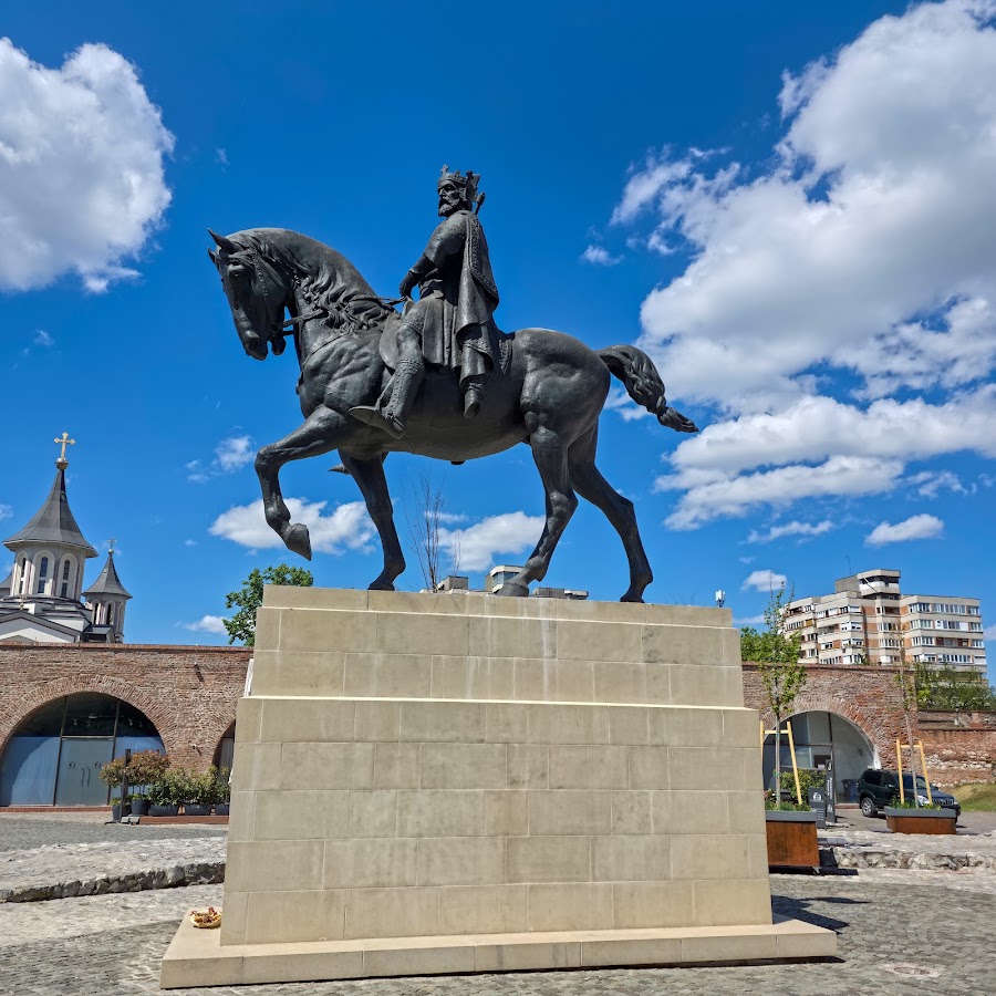 Photo of Statuia ecvestra a regelui Ladislau cel Sfant