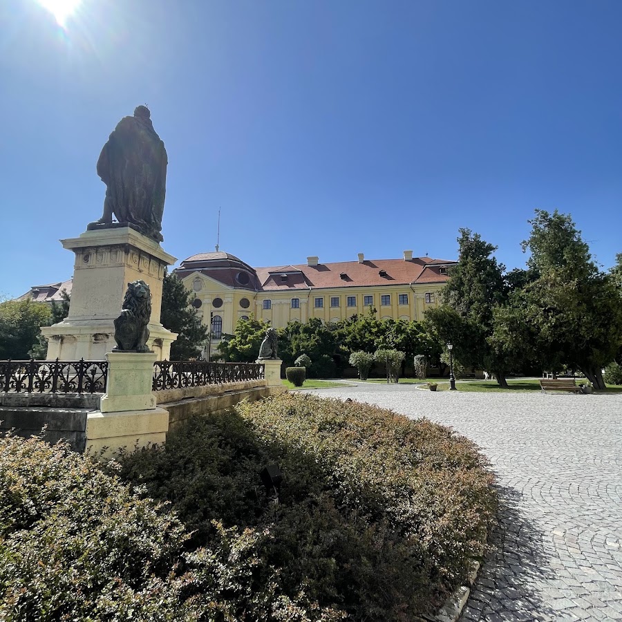 Foto di Statuia Sfântului László