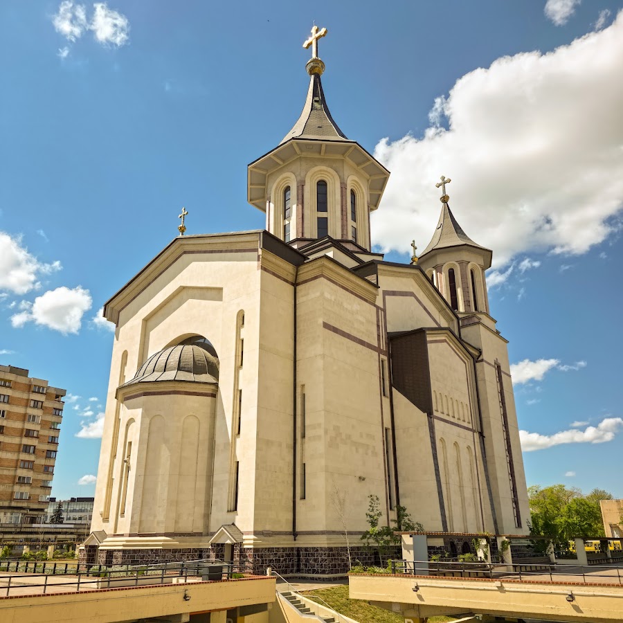 Photo of Catedrala Episcopală „Învierea Domnului” și ,,Sf. Ierarh Andrei Șaguna”
