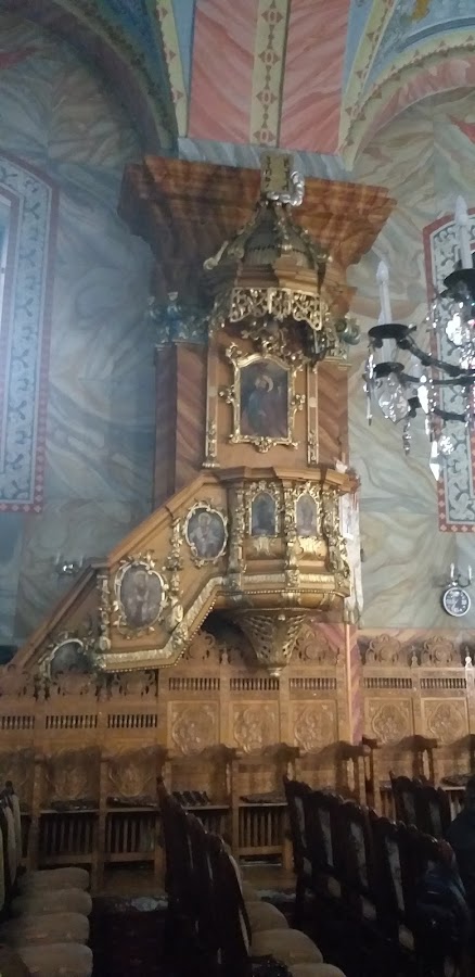 Foto di Biserica Sfinții Arhangheli Mihail și Gavril