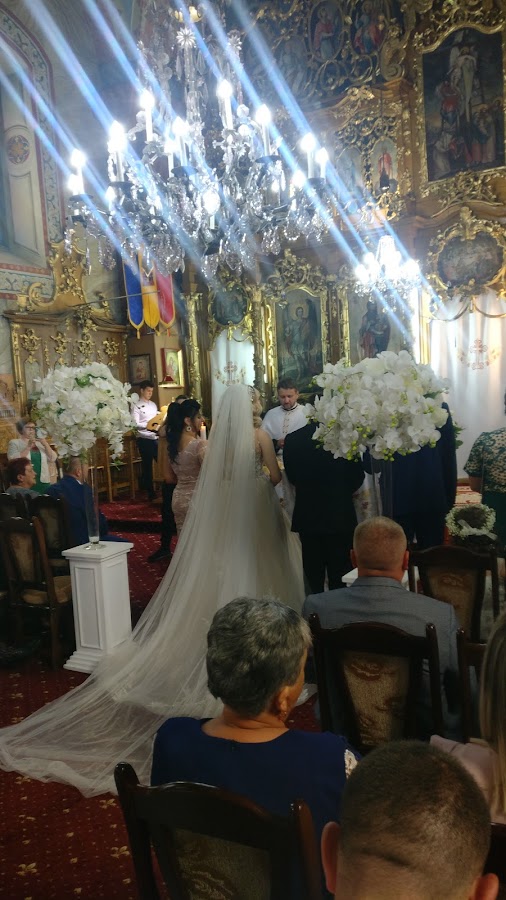 Foto di Biserica Sfinții Arhangheli Mihail și Gavril