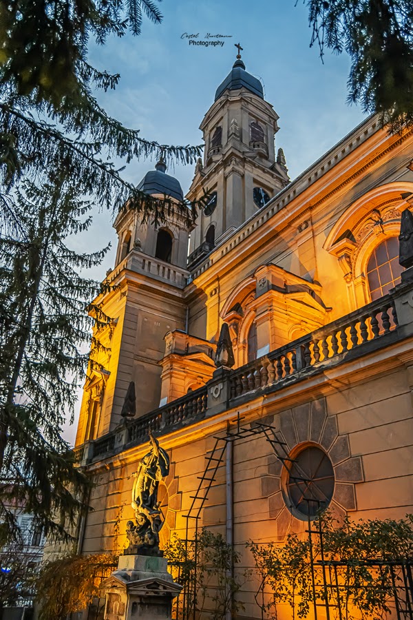 Foto di Biserica Romano Catolică Coborârea Sfântului Duh
