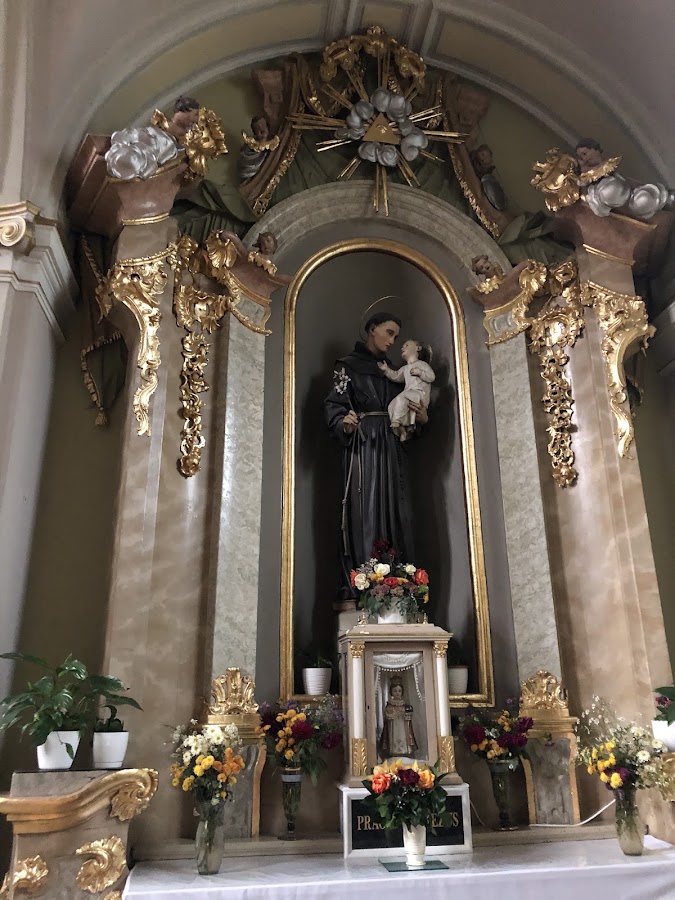 Foto di Biserica Romano Catolică Coborârea Sfântului Duh