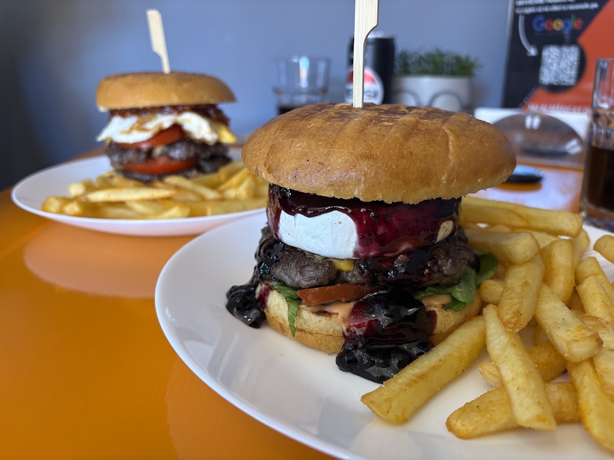 Fotografie de Friendz Burger Arad