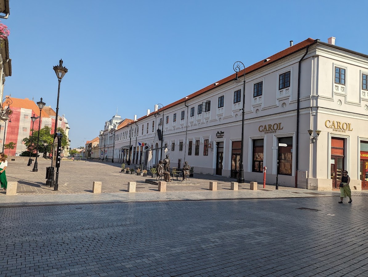 Photo de Grupul statuar „Holnaposok”
