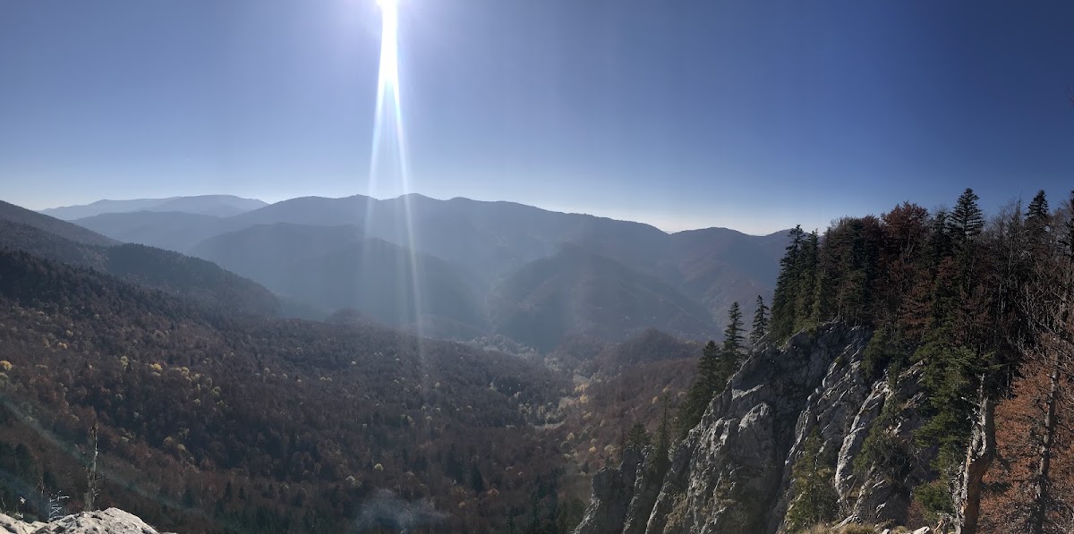 Photo de Pietrele Galbenei