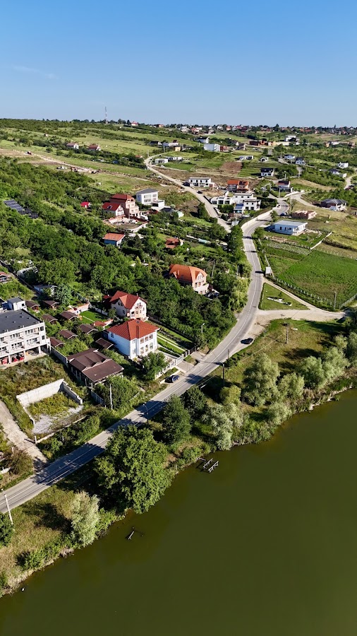 Foto di Lacul Hanul Pescarilor