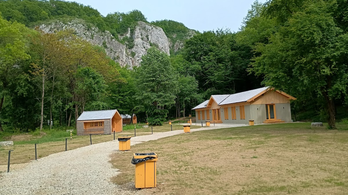 Photo de Centrul de Management, cercetare si educatie ecologica Vadu Crisului