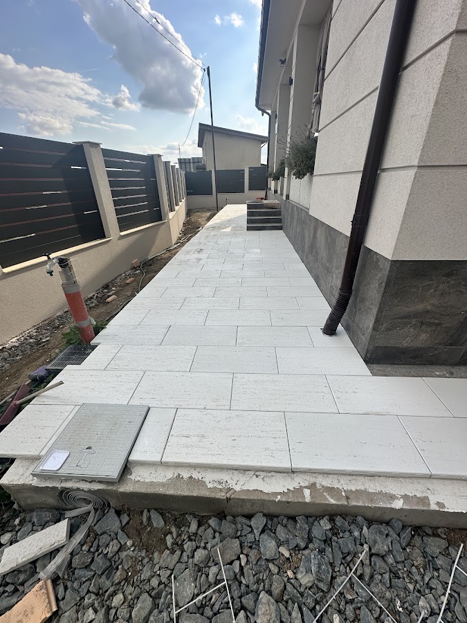 Foto von STAR STONE - Producător dale pavaj, bolțari finisați, piatră decorativă, borduri piscină și accesorii de gard