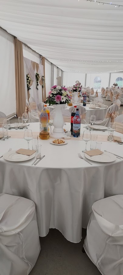 Fotografie de Trebian Party Food