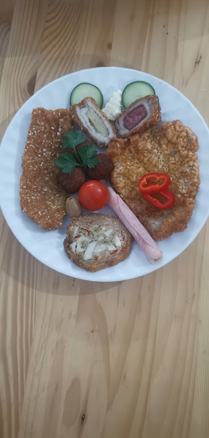 Fotografie de Trebian Party Food