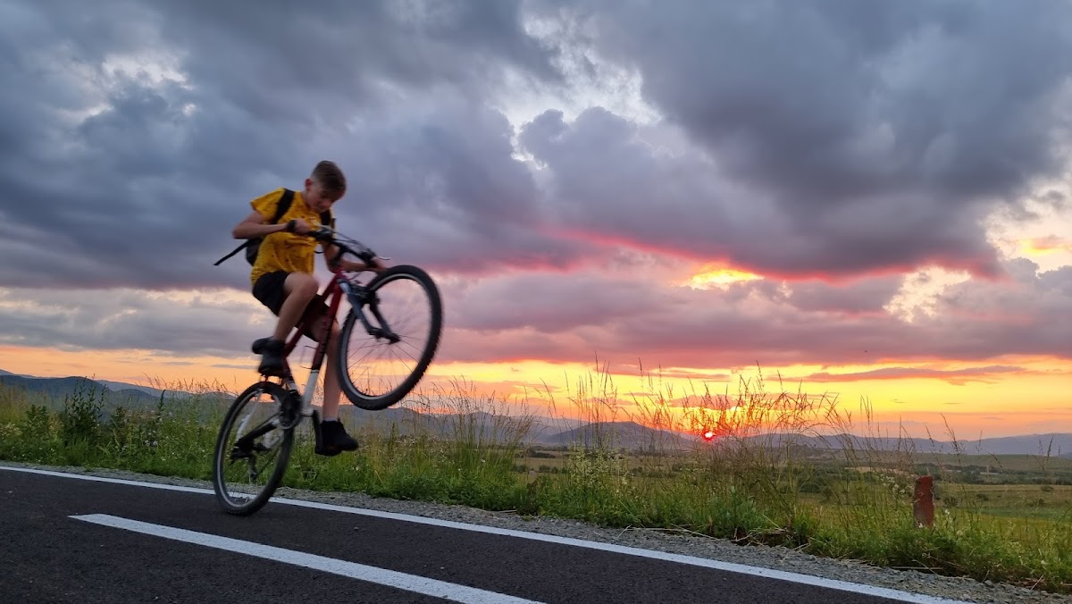 Photo de Pista De Biciclete Sâncraiu