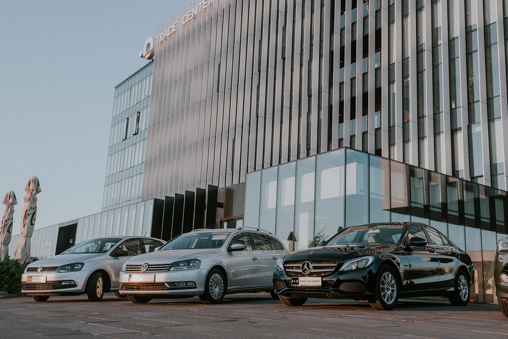 Photo de Închirieri Auto Premium Oradea