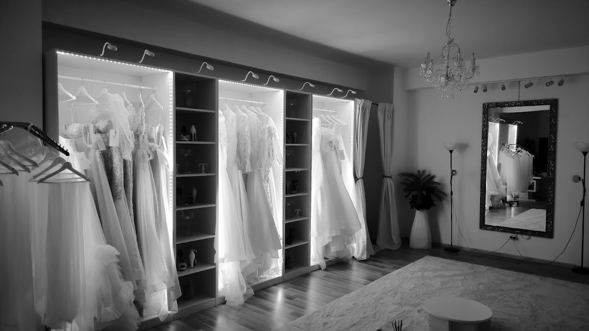 Foto von Mon Amour Bridal Boutique 🇹🇩 Rochii de mireasă 🇭🇺 Menyasszonyi ruhák