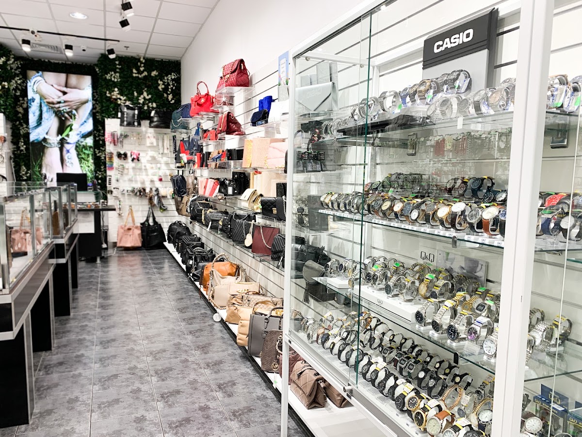 Foto von Edifice | Ceasuri, Genti & Accesorii