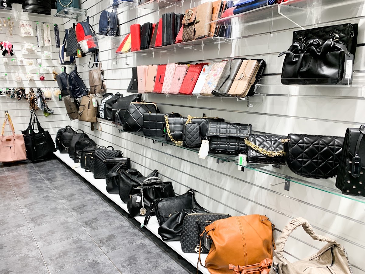 Foto von Edifice | Ceasuri, Genti & Accesorii