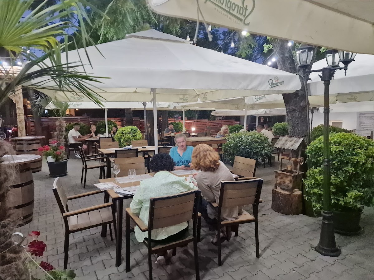 Photo de Casa Argeșeană Tradițional