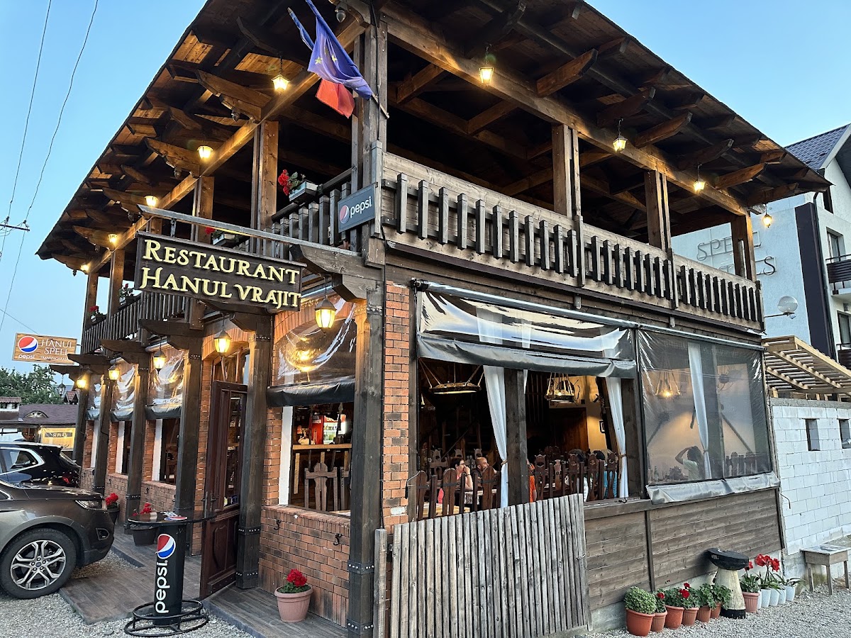 Foto di Hanul Vrăjit Ristorante-Terrazza