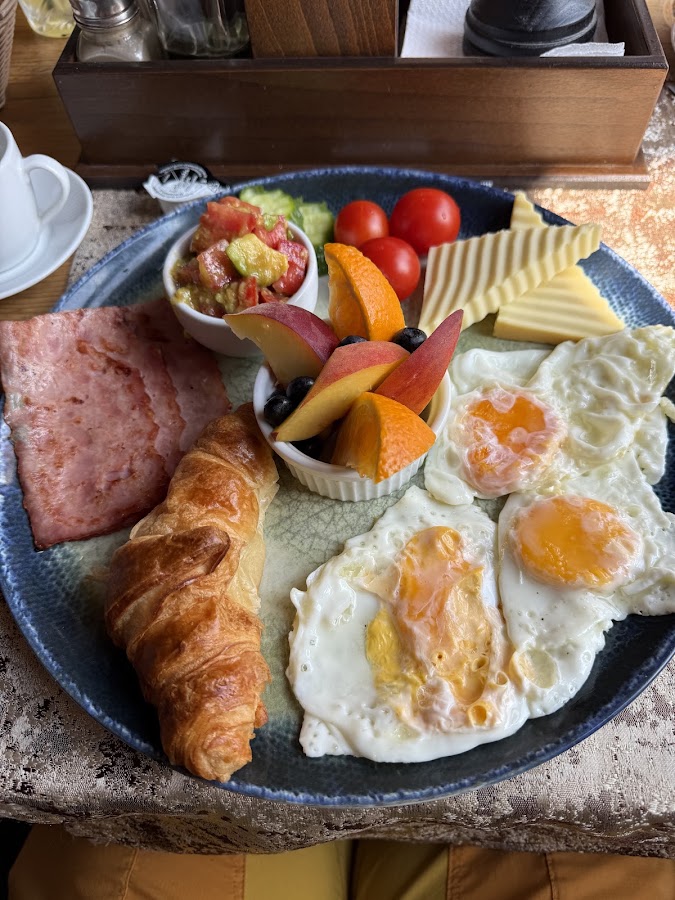 Foto di Hanul Vrăjit Restaurant-Terasă
