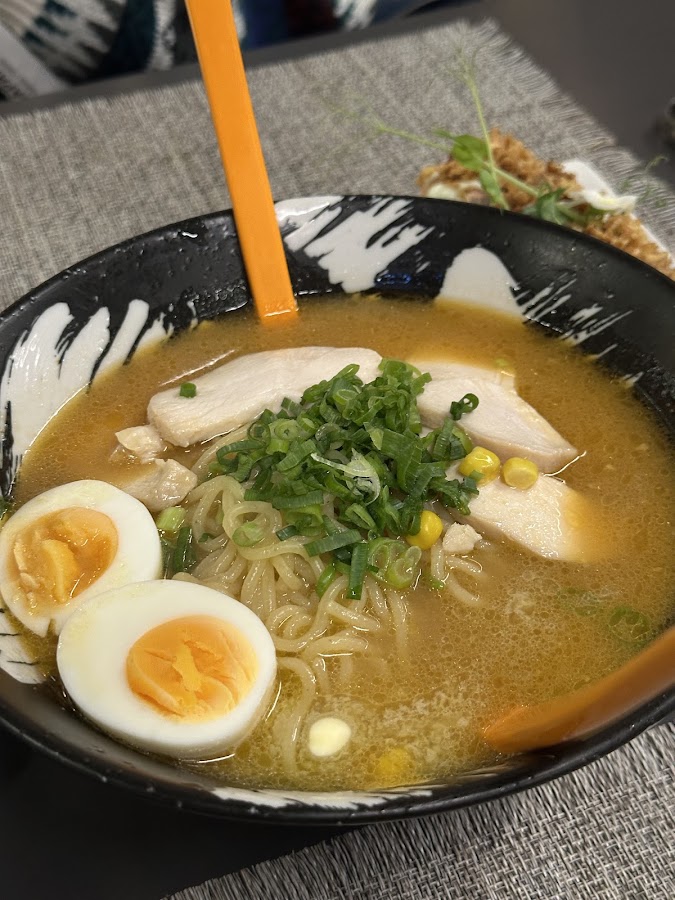 Photo de Japanos Athenaeum (Ramen, Bento, Sushi București)