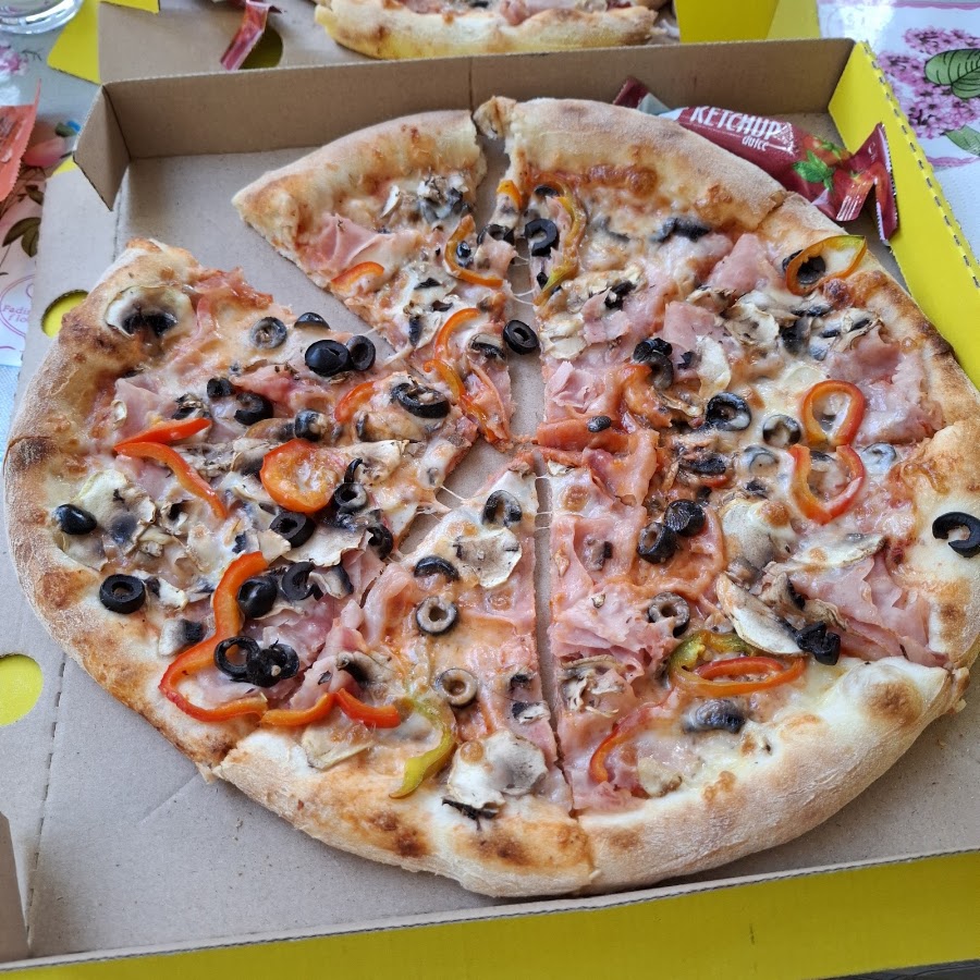 Photo de Pizza Vibe Curtea de Argeș