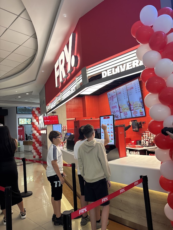 Fotografie de FRYDAY VIVO PITESTI