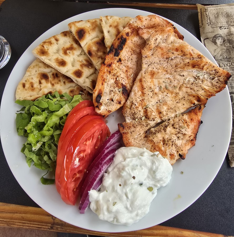 Foto von Mica Kalamata Greek Mixt Grill