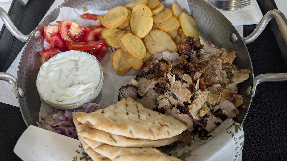 Photo de Petros Gyros & Grill Seaca