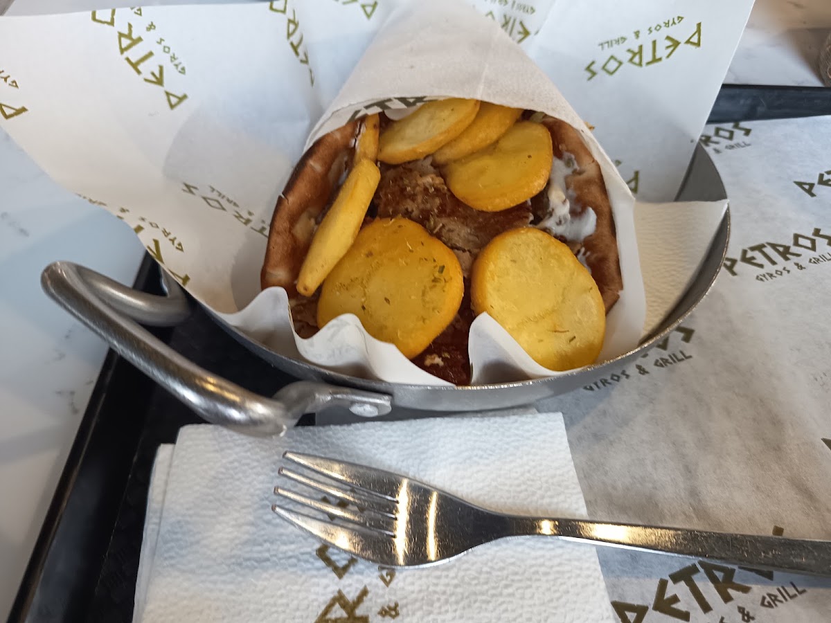 Photo de Petros Gyros & Grill Seaca