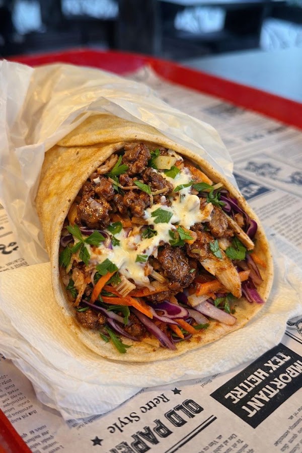 Foto von OMNI Gyros – Fast Food, Shaorma & Essenlieferung in Câmpulung Muscel