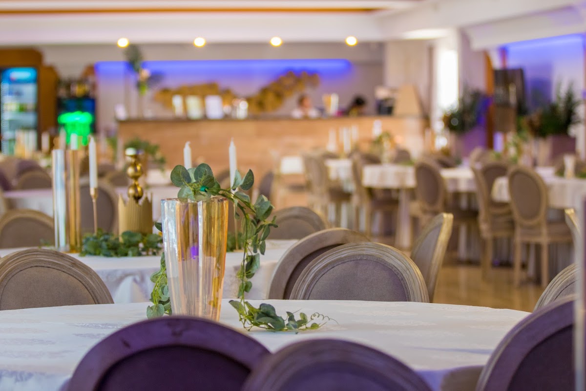 Photo of Lori`s Restaurant