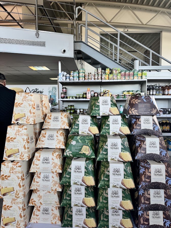 Photo de Pini Distribution Alimentari