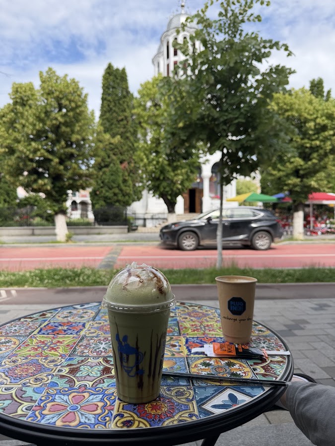Foto von Plug In Cafe - Curtea de Argeș