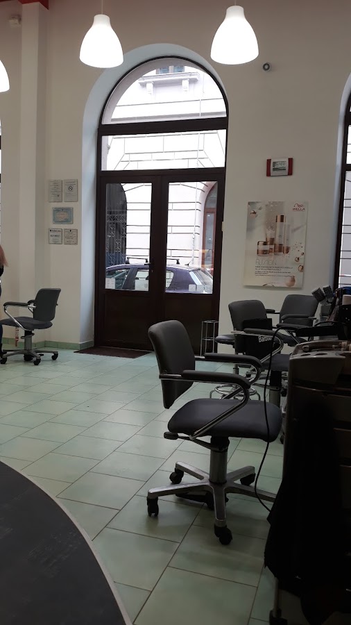 Photo de Salon de infrumusetare Super Laidy