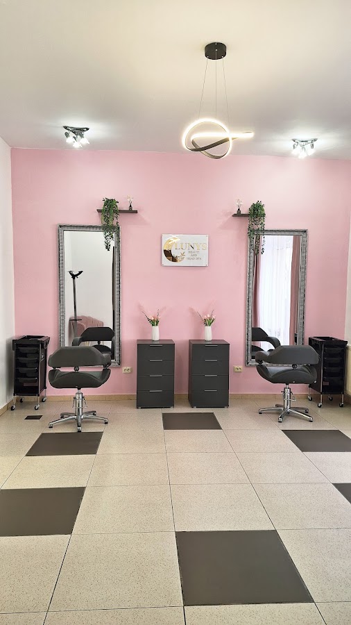 Photo de Lunys Beauty and Head Spa