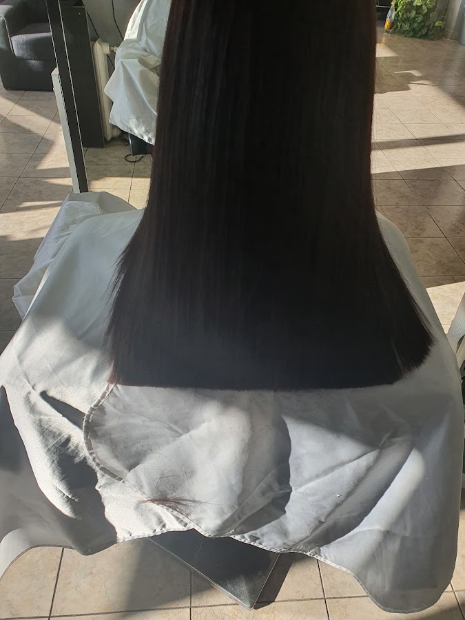 Foto von Free Hand-BARBER SHOP-COAFURĂ femei EXTENSI Femei