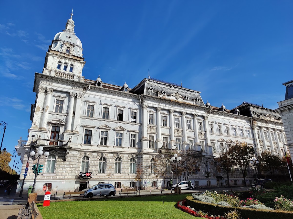 Fotografie cu Palatul Cenad