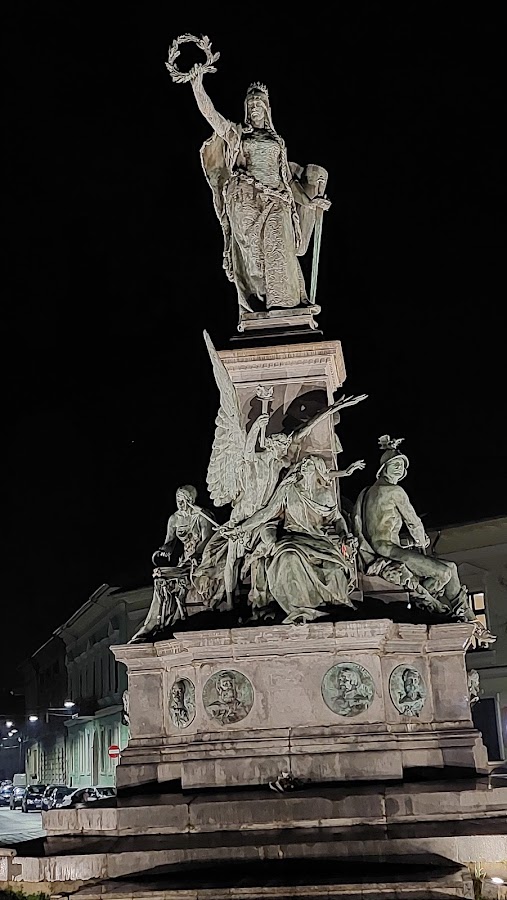 Foto di Hungarian Statue of Liberty