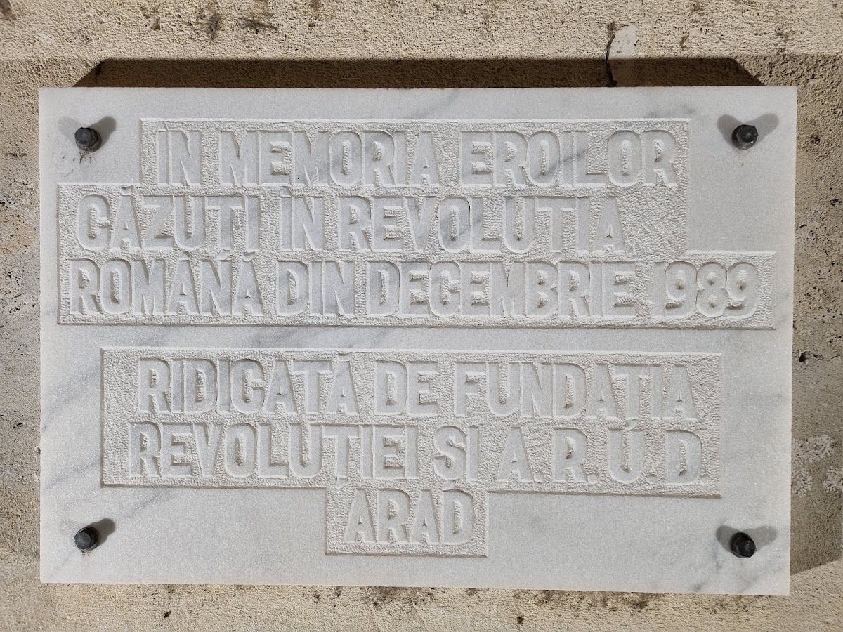 Foto di Monumentul Eroilor Revoluției din 1989
