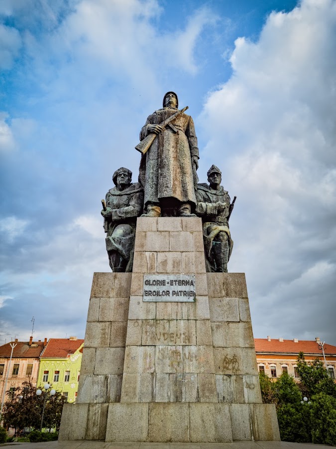Photo of Monumentul Eroilor