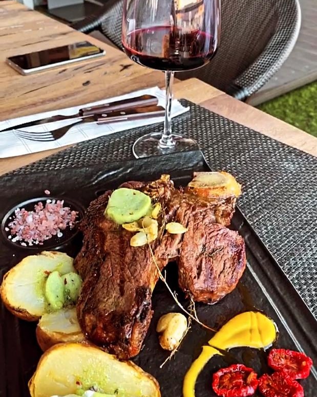 Fotografie cu ASADO GRILL