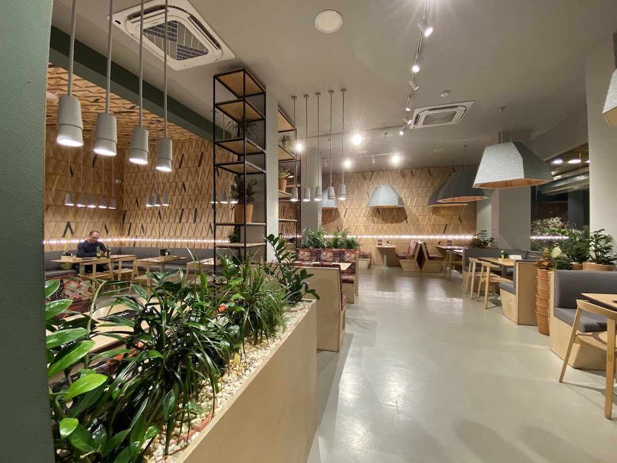 Photo of LUCA Restaurant - 9 Mai