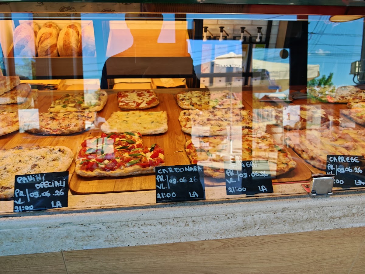 Fotografie de Gourmet Pizza Mărgineni