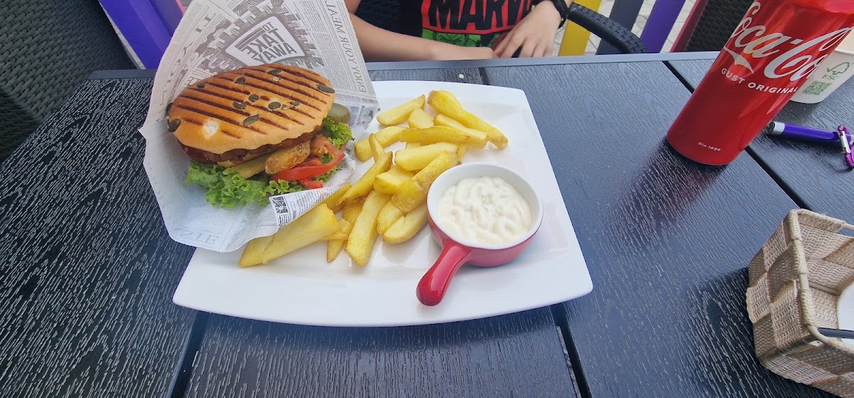 Fotografie de Sisters' Grill