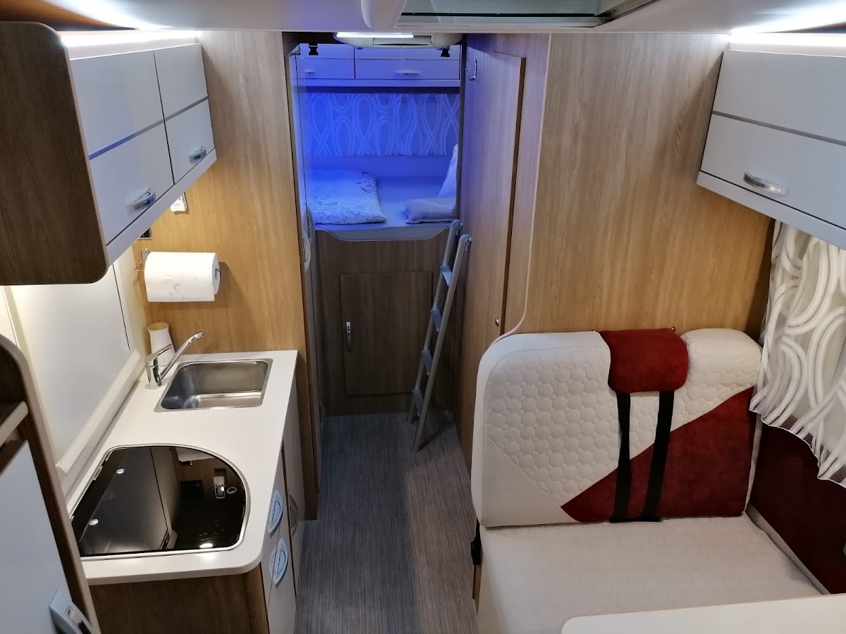 Photo of Inchirieri autorulote si autoturisme - Camper Team Romania & CPT Rent Arad