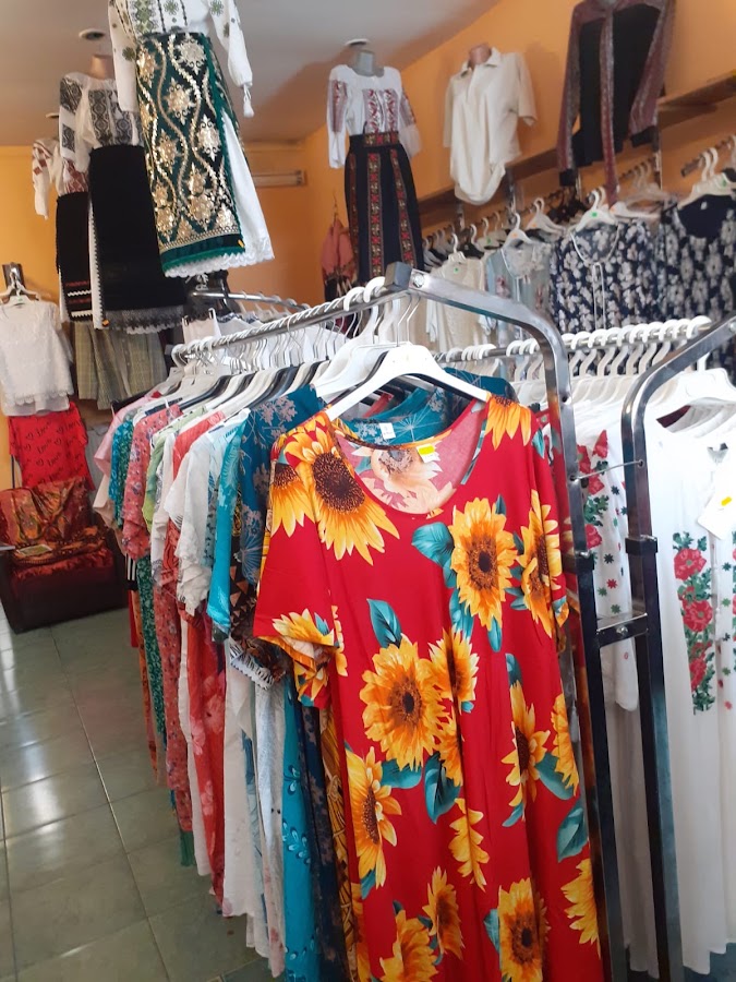 Photo of Sara Fashion