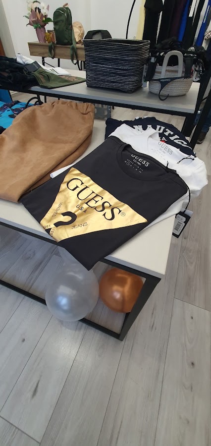 Foto di Suzy's Outlet